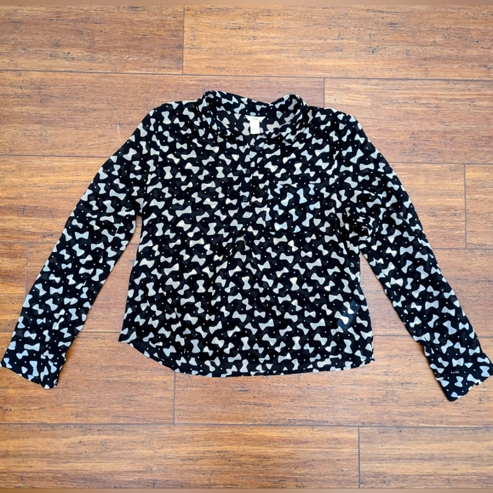 H&M Bow tie sheer long sleeve Blouse Size L